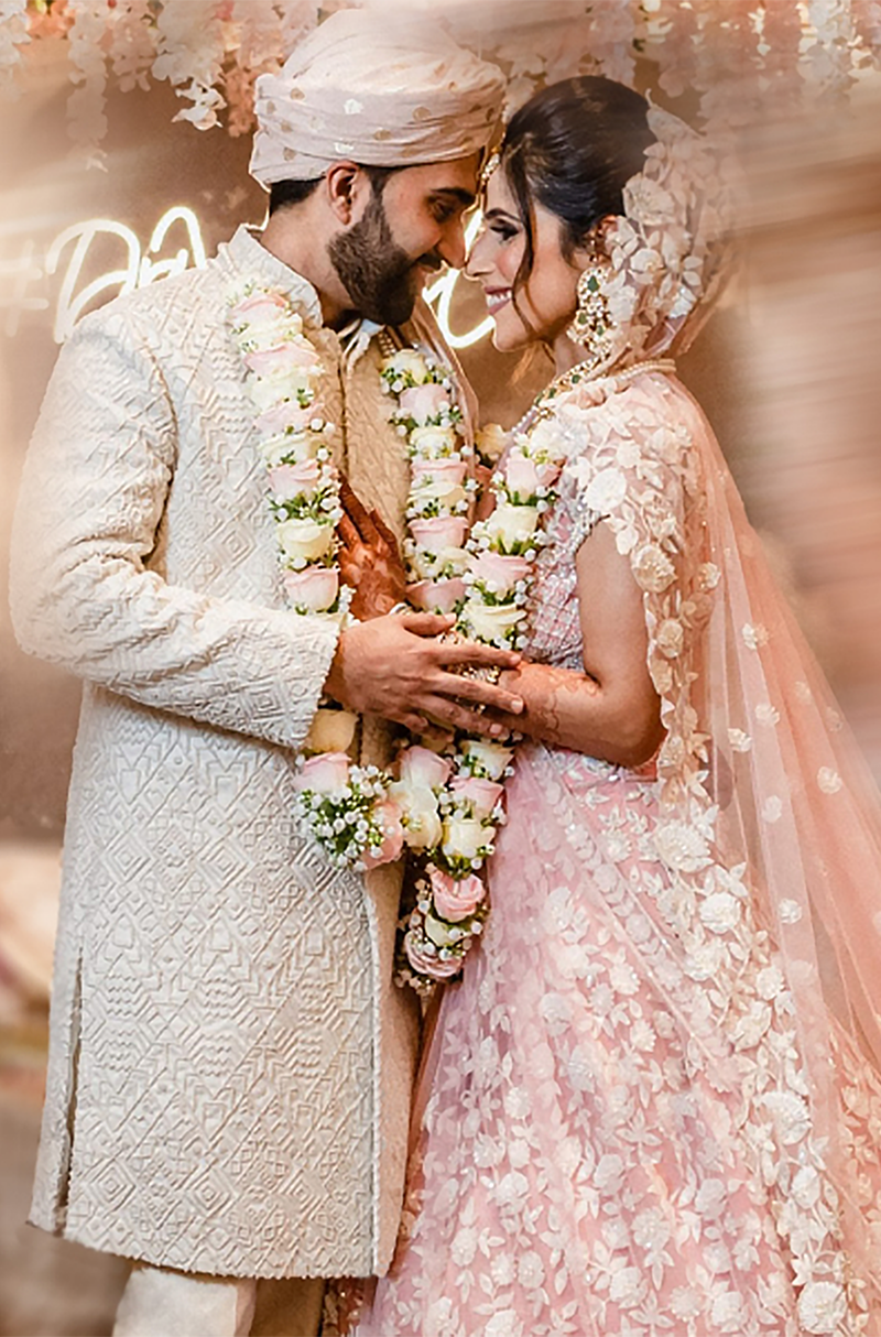 Bride: Drishti Amarnani in our Kashmiri Pink Lehenga Set – Manish Malhotra