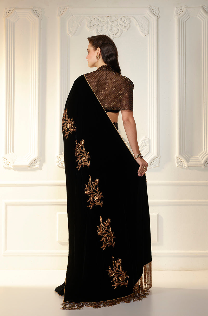 Black Velvet Corset Waist Stitched
Saree Set