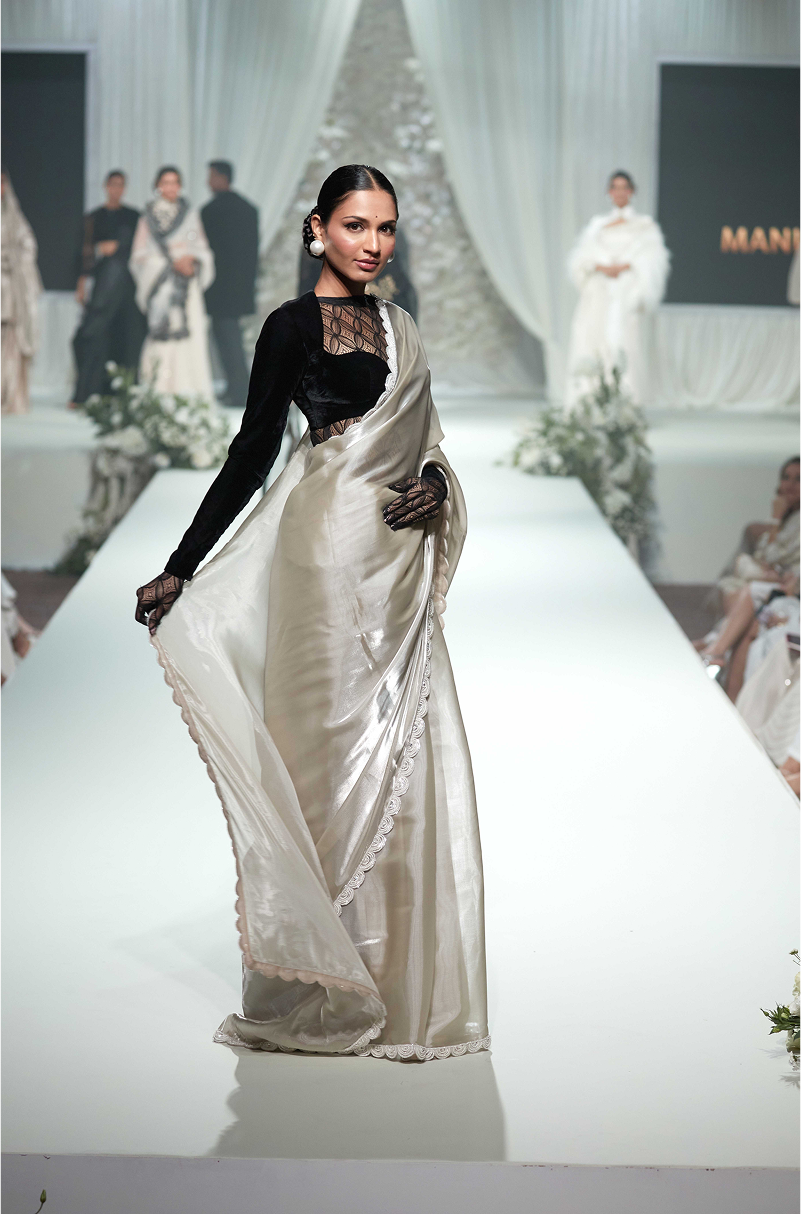 Oyster Grey Organza with Scallop Border Saree Set