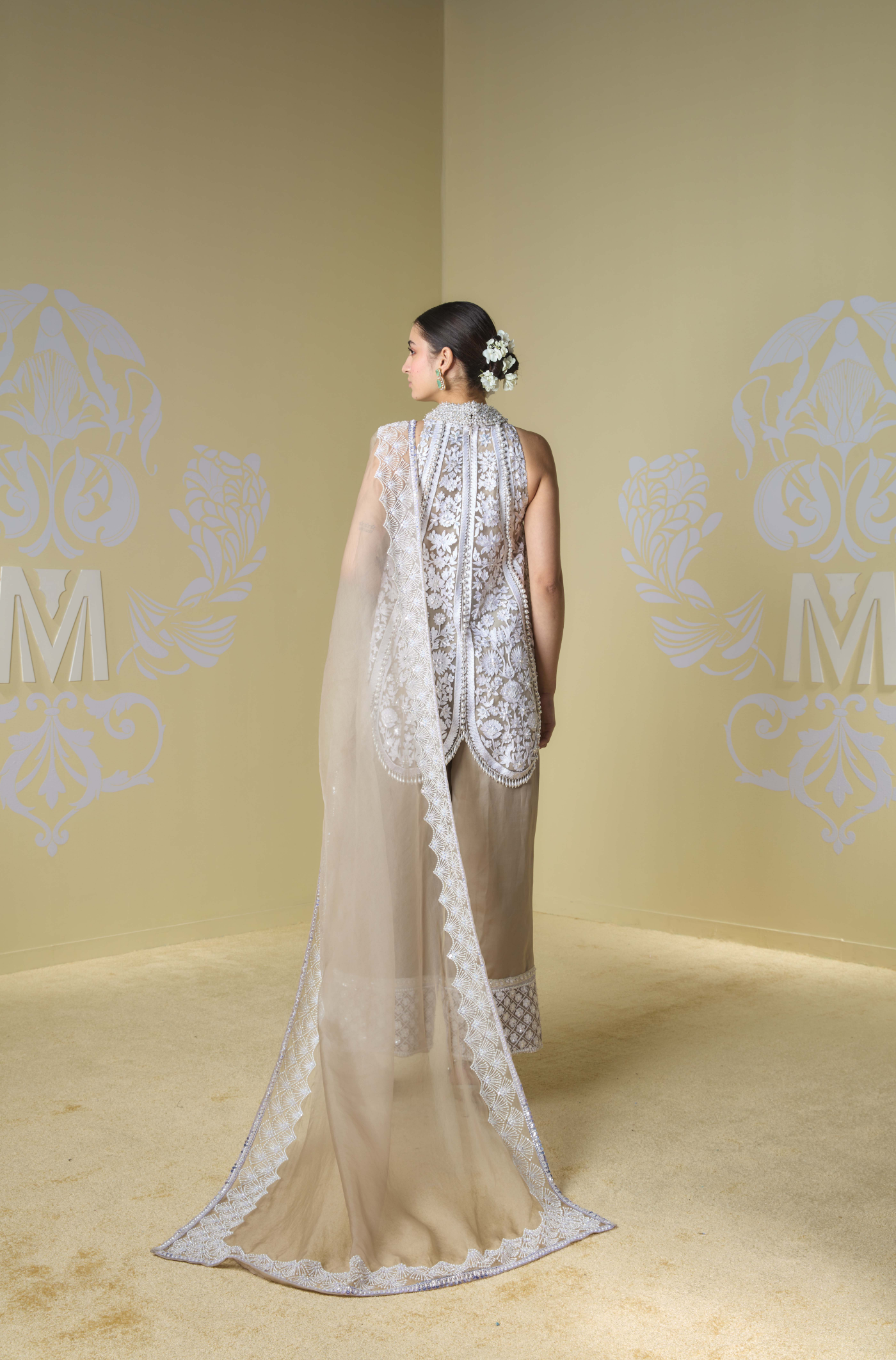 Oyster Kashmiri Embroidered Short Kurta Set