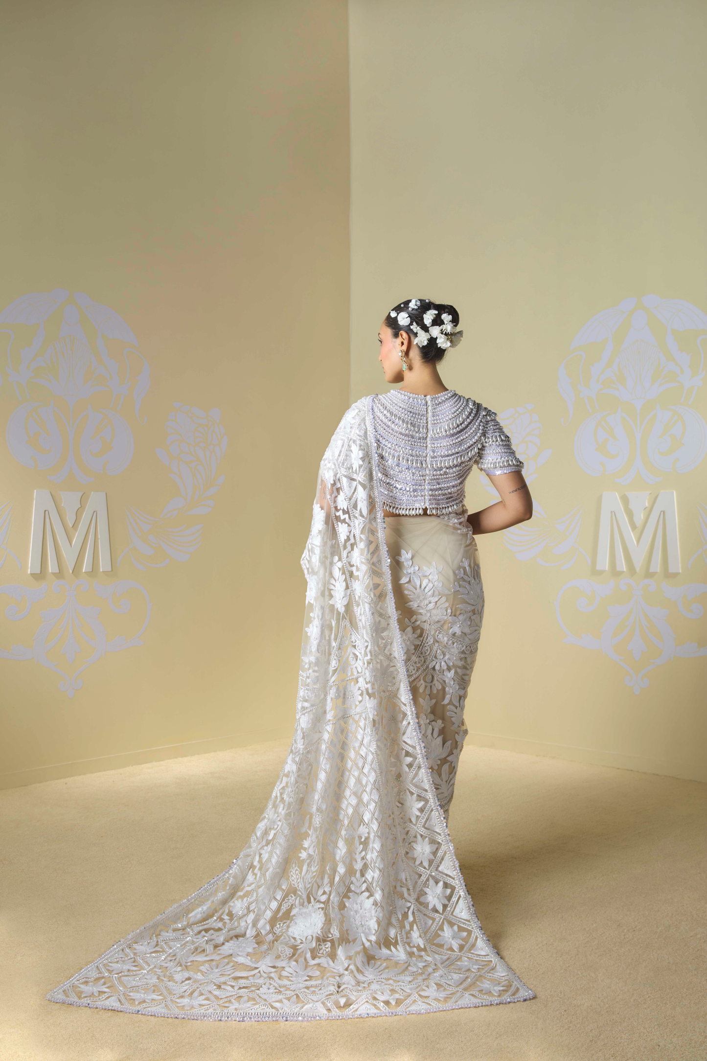 Cream Net Kashmiri Embroidered Saree Set