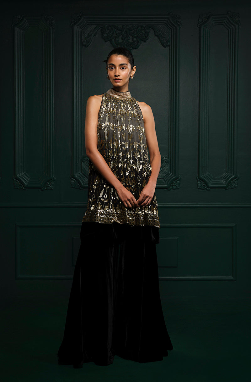 Light Grey Ombré Floral Embroidered Sequins In-Cut Kurta Set