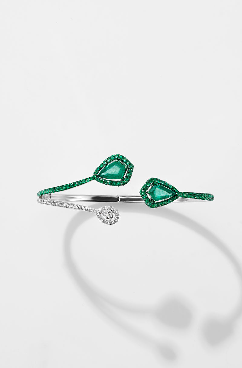 Armour Cut Curve Cuff