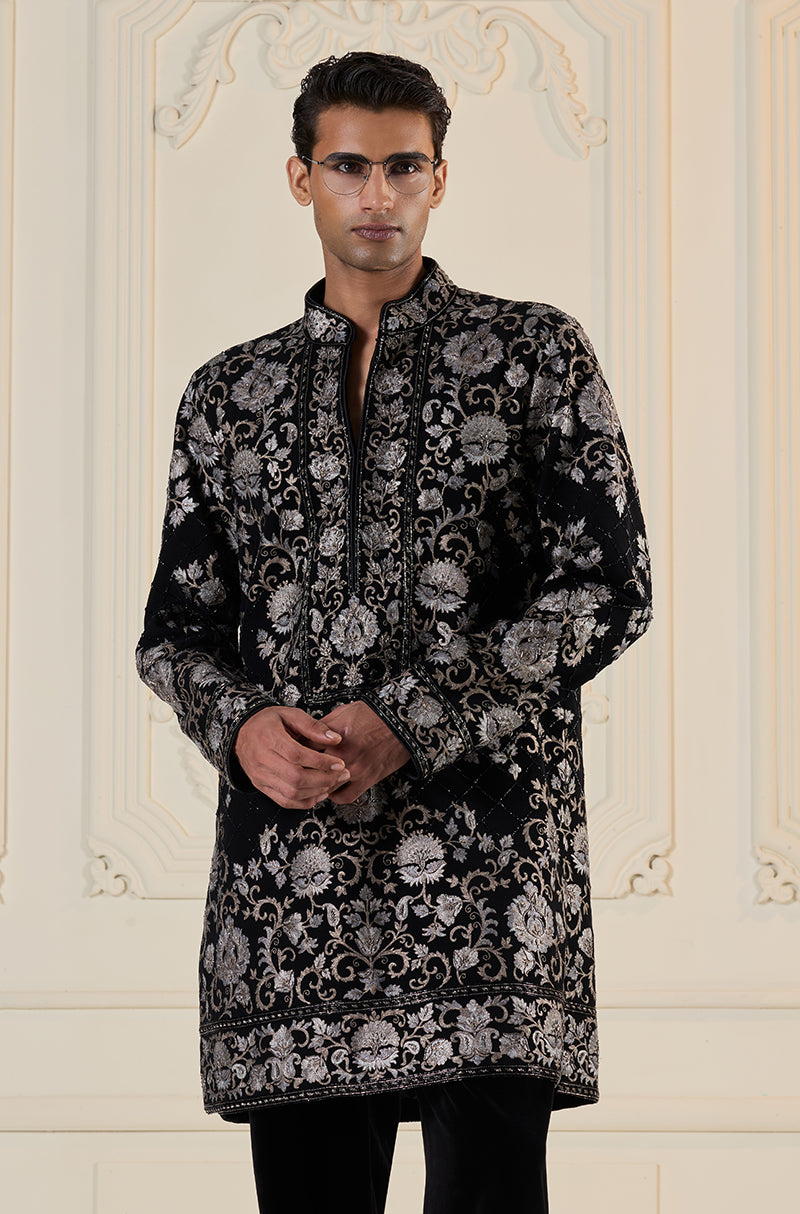 Black Embroidered Kurta