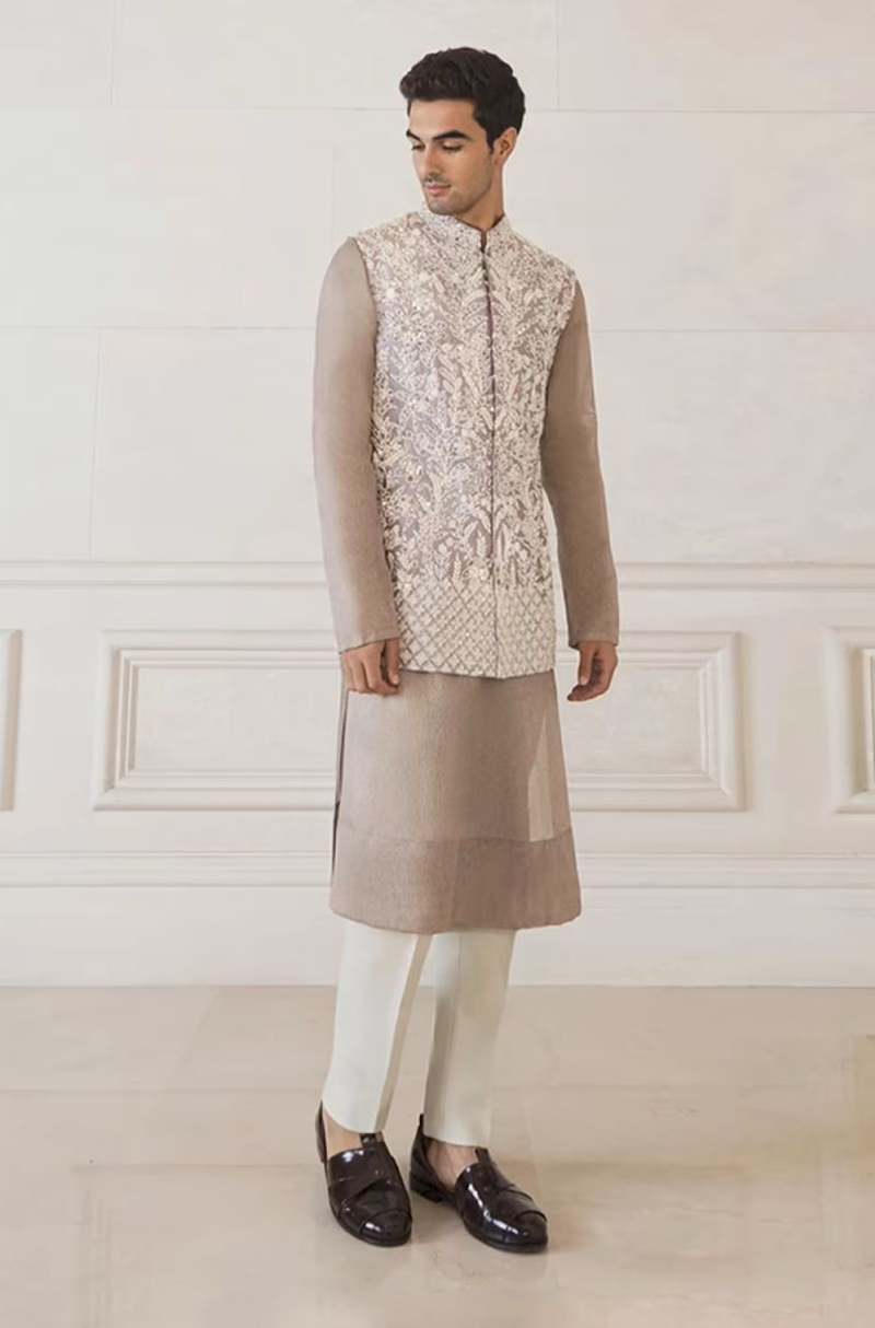 Lilac Rawsilk with Pearl Embroidery Bundi Set