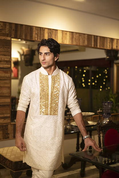 Ibrahim Ali Khan in White Textured Kurta Set