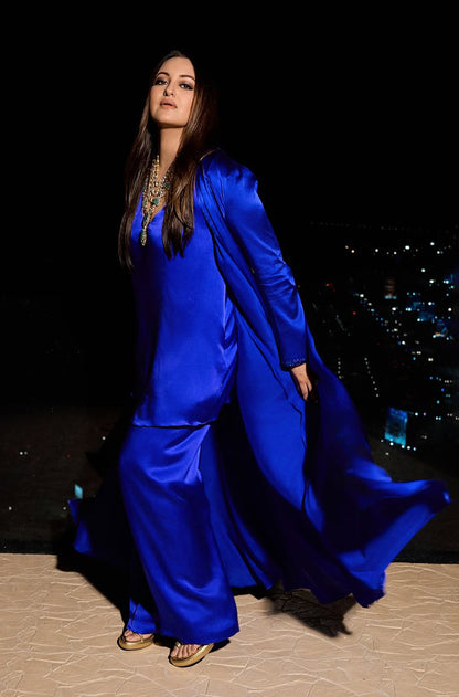 Sonakshi Sinha in our Blue Plain Stain Kurta Set