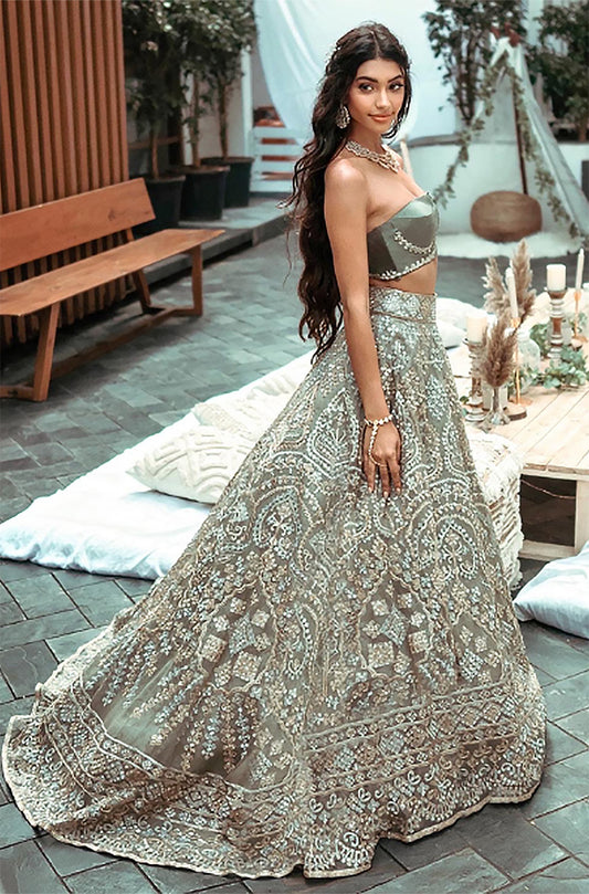 Bride: Alanna Panday  in our Bespoke Customize Nooraniyat Lehenga