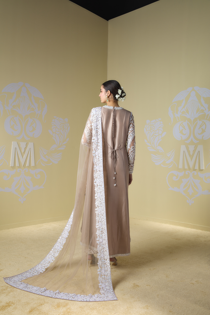 Oyster Kashmiri Embroidered Kurta Set