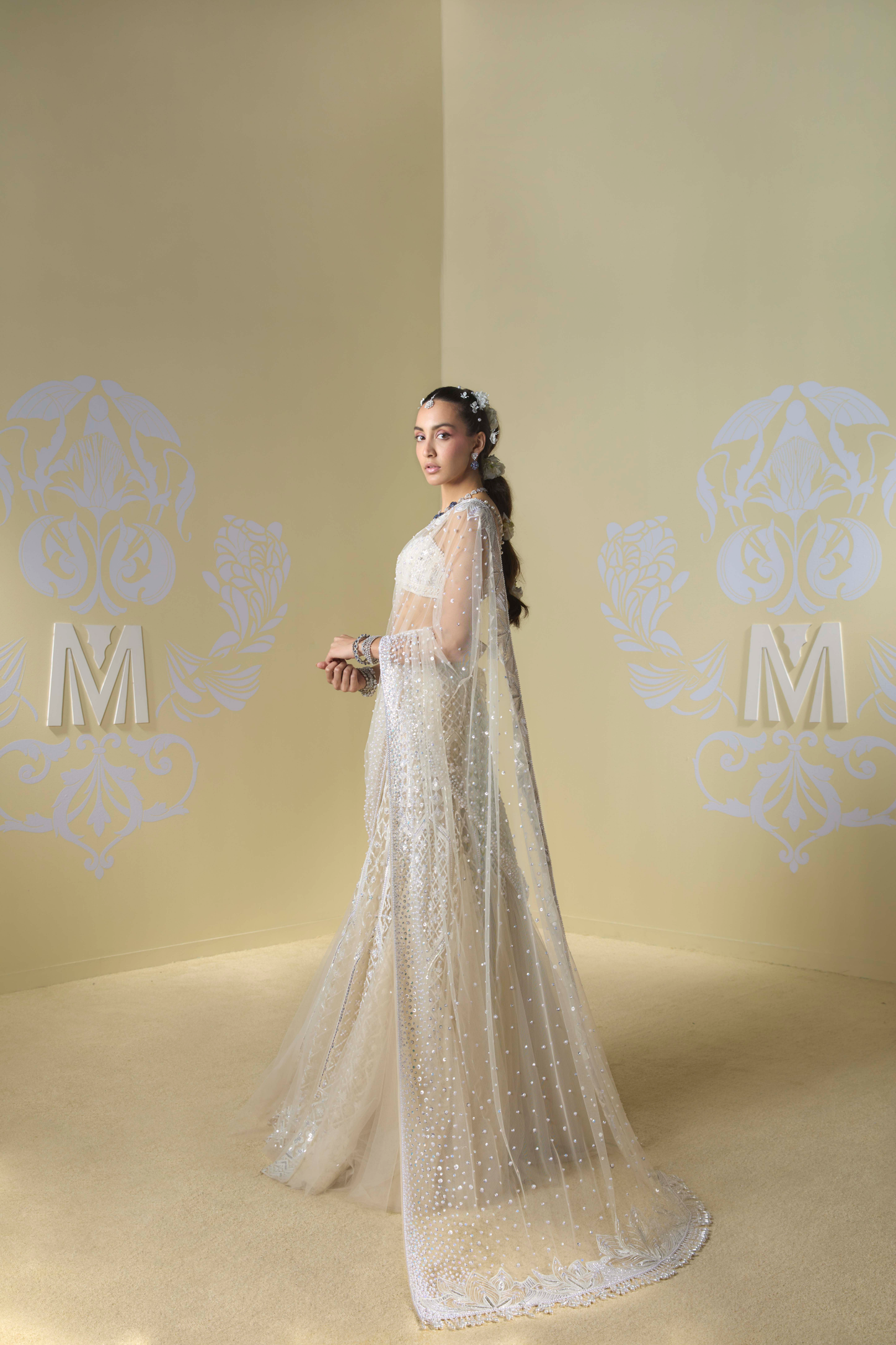 Cream and Ivory Kashmiri Embroidered Saree Set