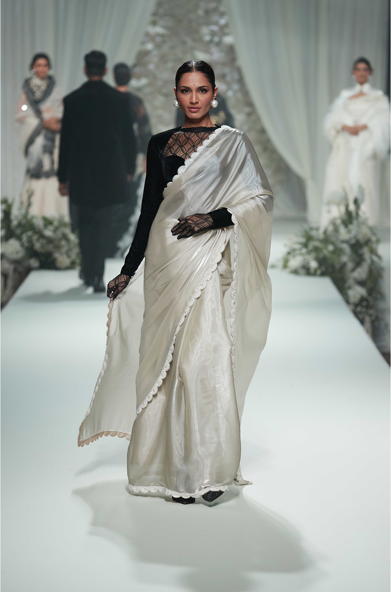 Oyster Grey Organza with Scallop Border Saree Set