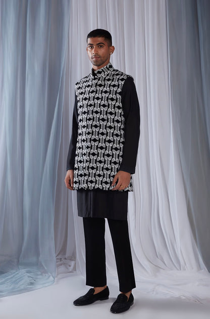 Mijwan Black Thread Embroidered Bundi Set