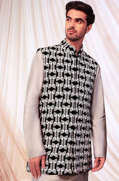 Mijwan Black Thread Embroidered Bundi Set