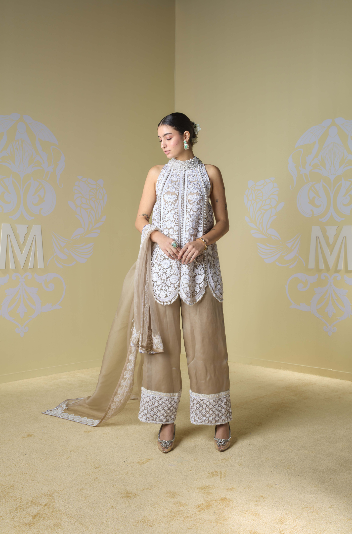 Oyster Kashmiri Embroidered Short Kurta Set