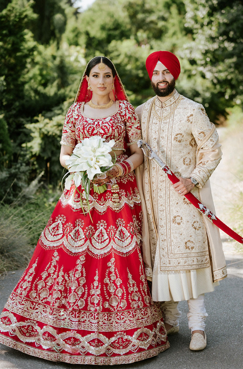 Bride: Mandy Dhaliwal & Groom: Pavan Dhaliwal in our Classic MM Couple Outfit