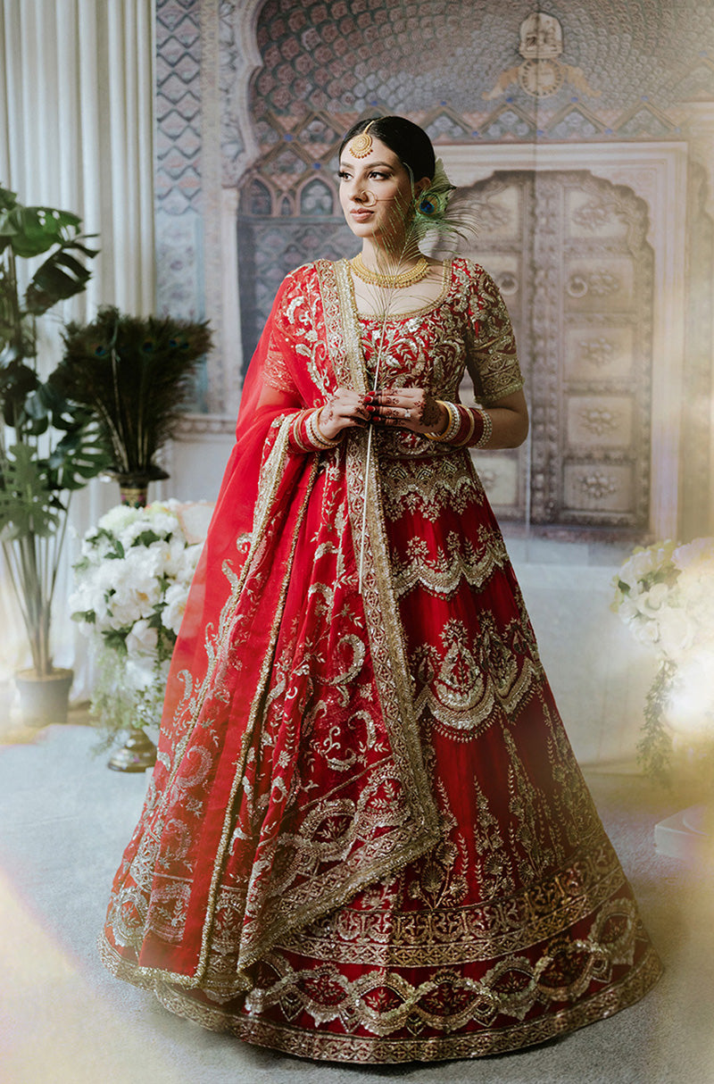 Bride: Mandy Dhaliwal & Groom: Pavan Dhaliwal in our Classic MM Couple Outfit