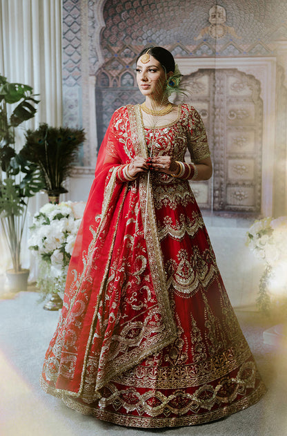 Bride: Mandy Dhaliwal & Groom: Pavan Dhaliwal in our Classic MM Couple Outfit