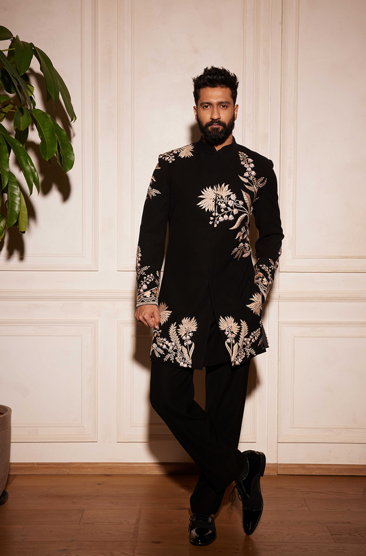 Vicky Kaushal in our Black Embroidered Sherwani Set