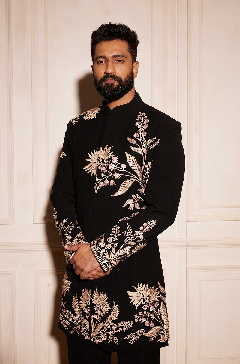 Vicky Kaushal in our Black Embroidered Sherwani Set