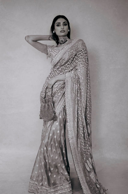 Athiya Shetty in our Timeless Bandini Handloom Saree